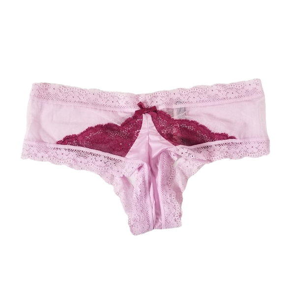VICTORIA'S SECRET Cheeky Open Back Panty Size M Nwt Pink Magenta Lace Sexy - Picture 1 of 4